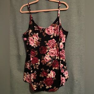 Torrid black floral tank top